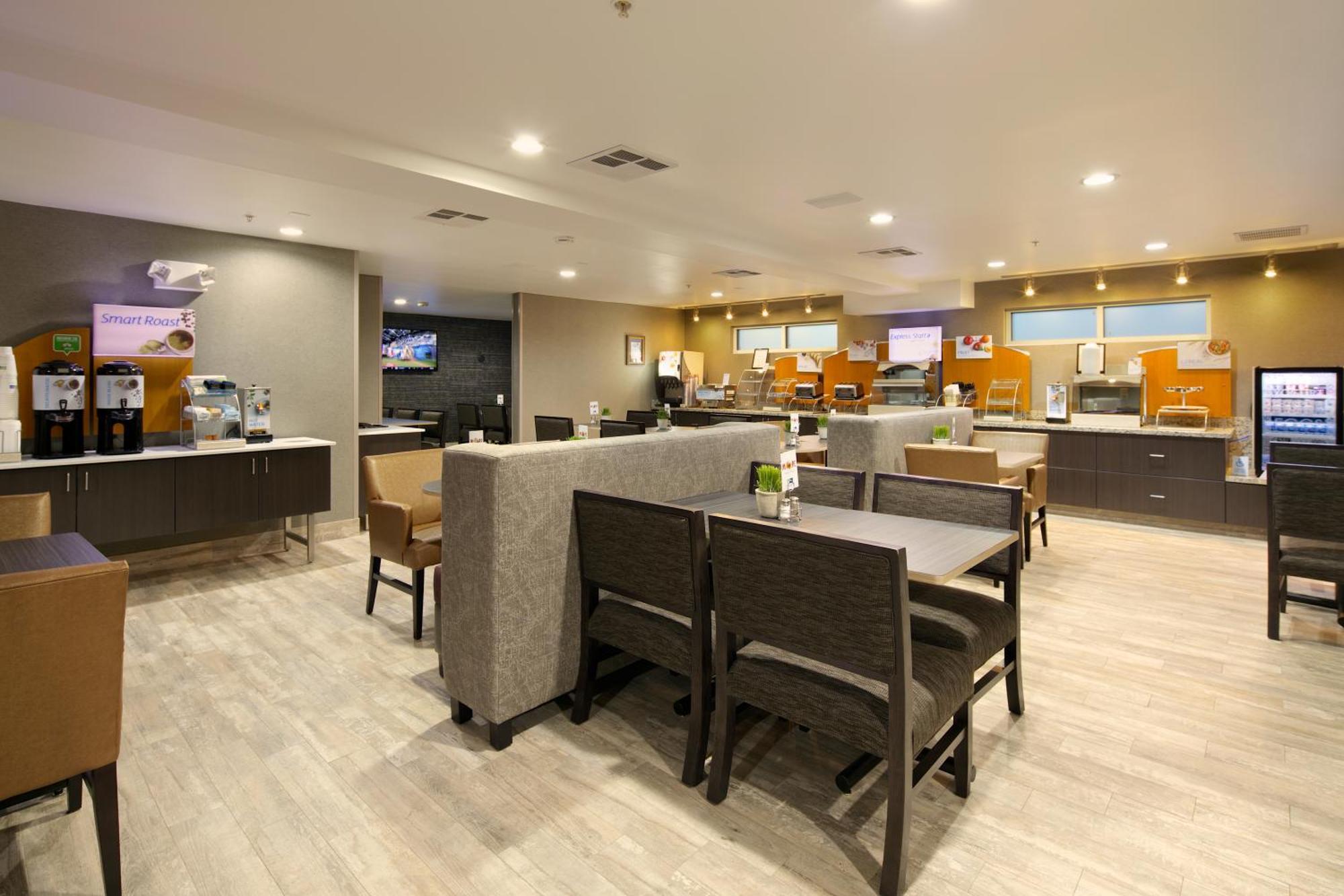 Holiday Inn Express Hotel & Suites - Paso Robles By Ihg Extérieur photo